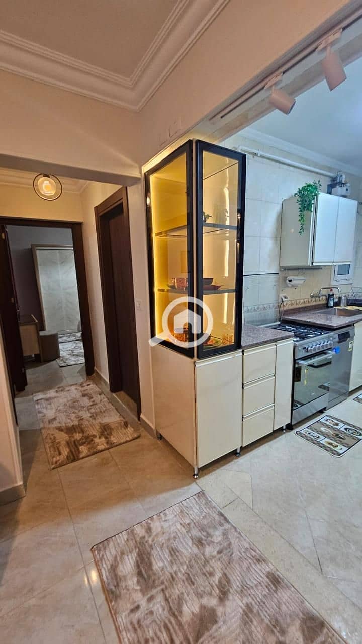 5 e2d86afc-c37a-4b44-b18f-e3f95ae009f9. jpeg