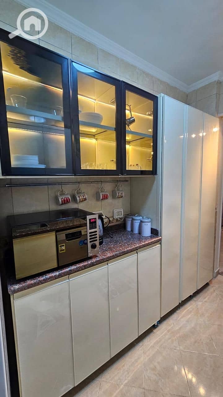 7 2fb5037b-ce54-41a8-84bc-799c846b65c4. jpeg