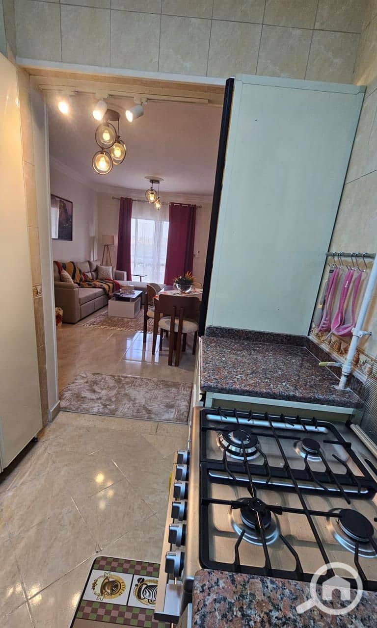 8 5f903bd7-c976-4c70-bbe4-cf9d666e2060. jpeg