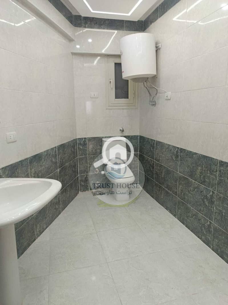 2 WhatsApp Image 2025-12-21 at 15.50. 58 (1). jpeg