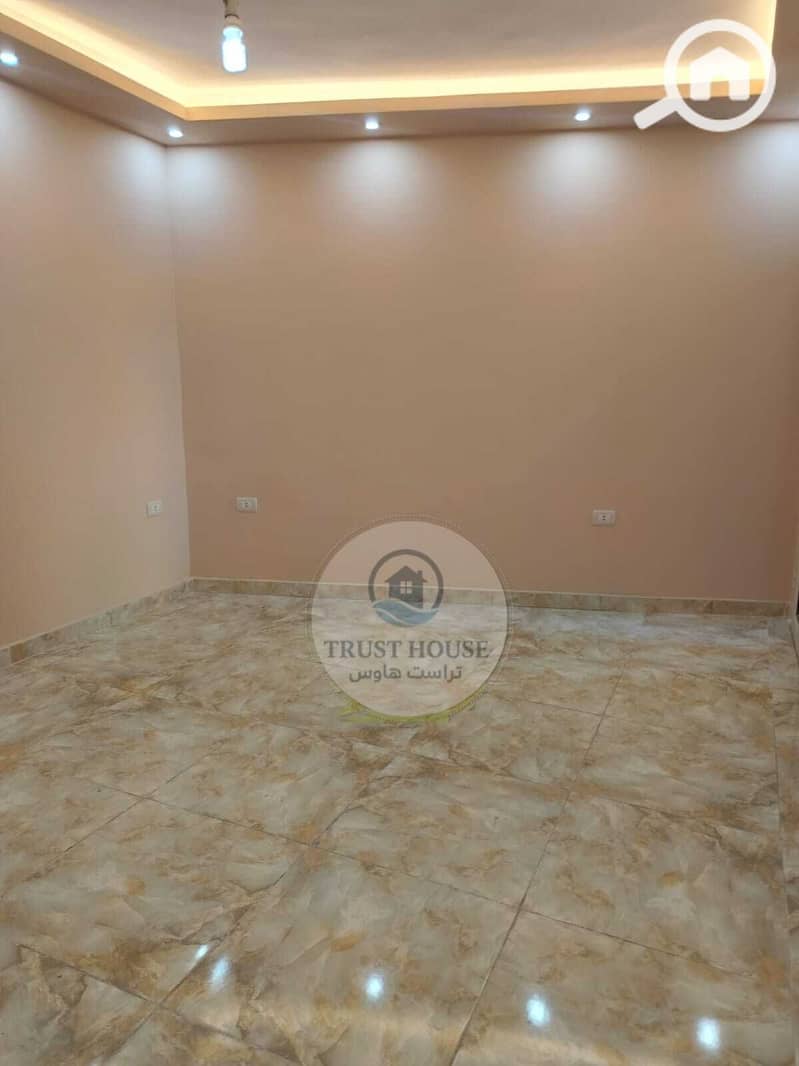 8 WhatsApp Image 2025-12-21 at 15.51. 00 (1). jpeg