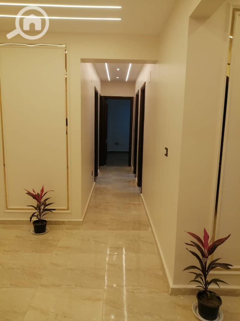 2 864116b8-69db-44c1-85b2-8bbed3a15a57. jpg