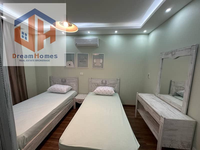 4 8289b4c2-103f-4a42-96da-50424bdbf446. jpg