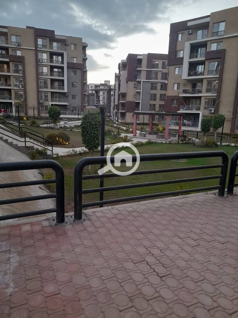 6 14fe95a7-b1af-4710-8b55-e12c1515e2f1. jpg