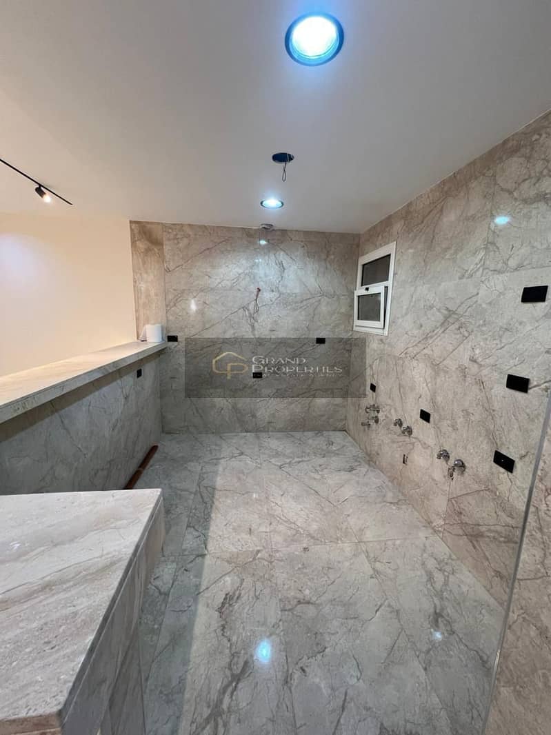 4 661e8ff0-f939-4601-b538-fdffba569dde. jpg