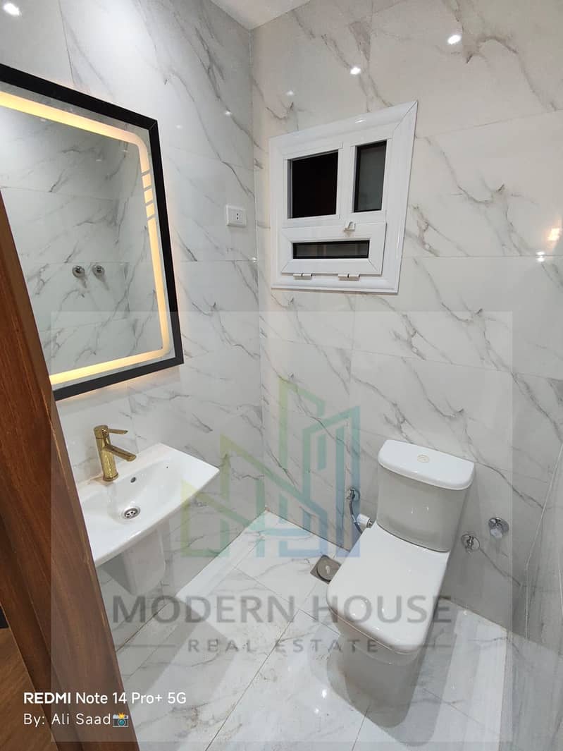 27 WhatsApp Image 2026-01-01 at 5.33. 21 PM (16). jpeg