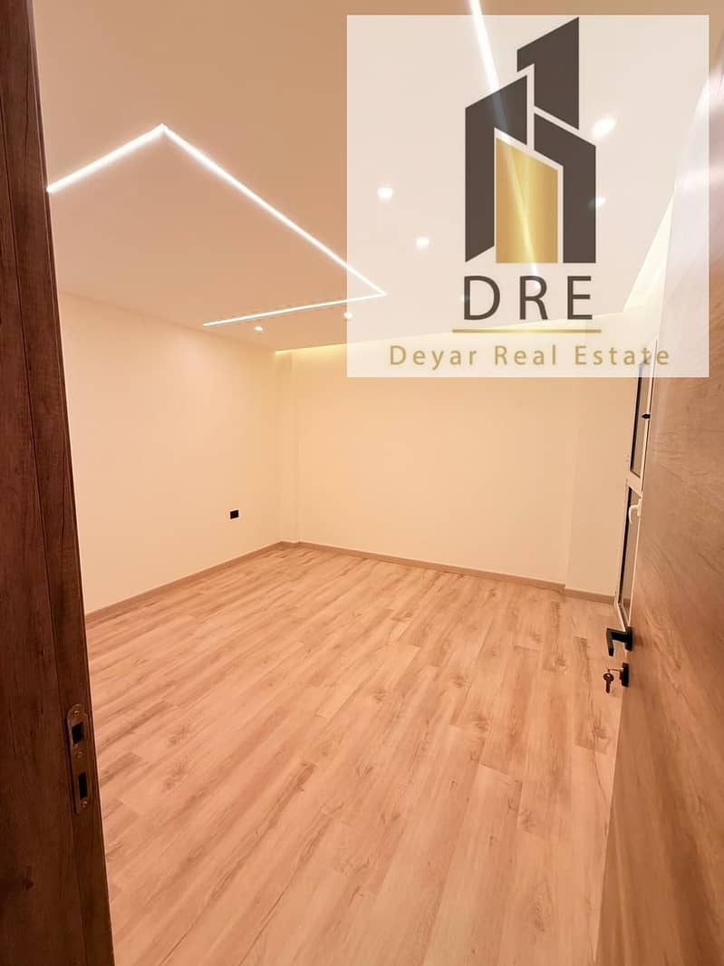 7 01494c45-fd25-4022-a90f-d3ab4159940d. jpg