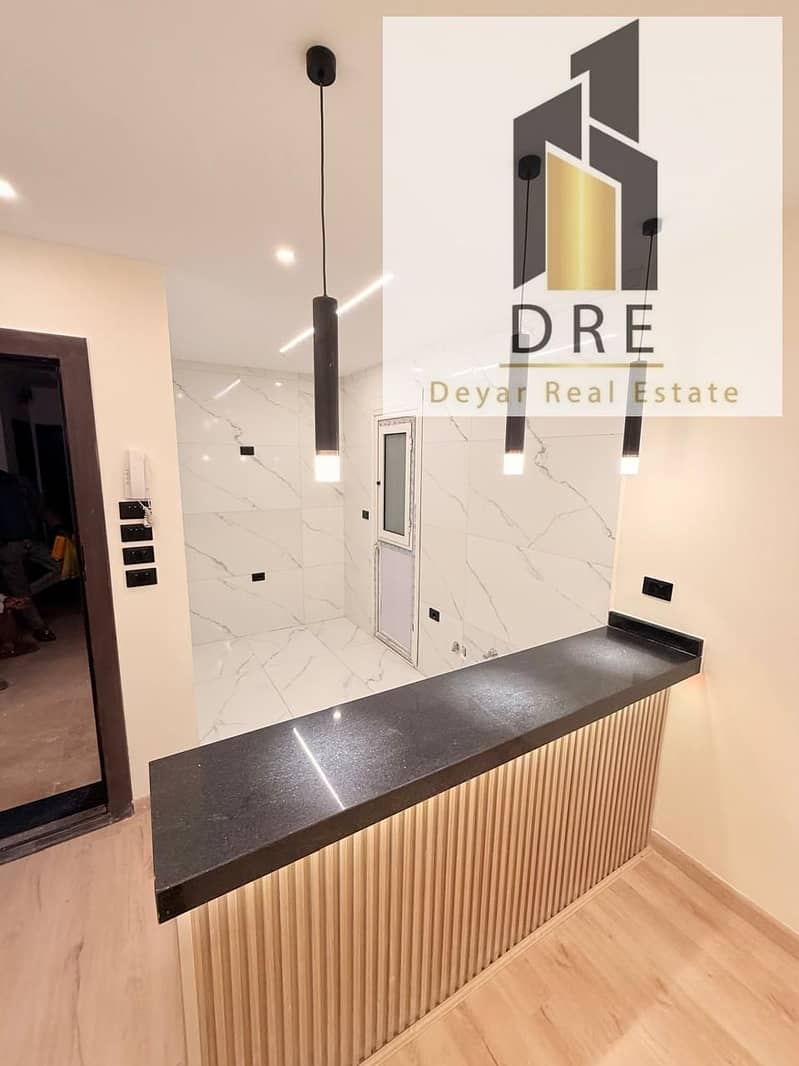 10 9075949d-6ba5-4071-9417-276d8d1eb297. jpg