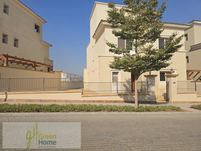 6 65f25f81-6418-40fa-9b4d-8a1474bde889. jpg