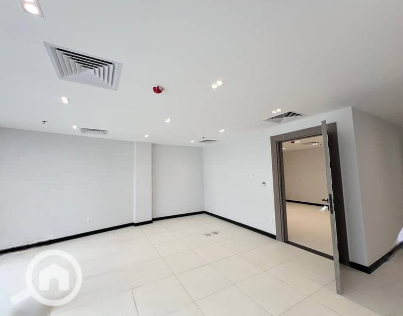 7 WhatsApp Image 2026-01-28 at 1.40. 48 PM. jpeg