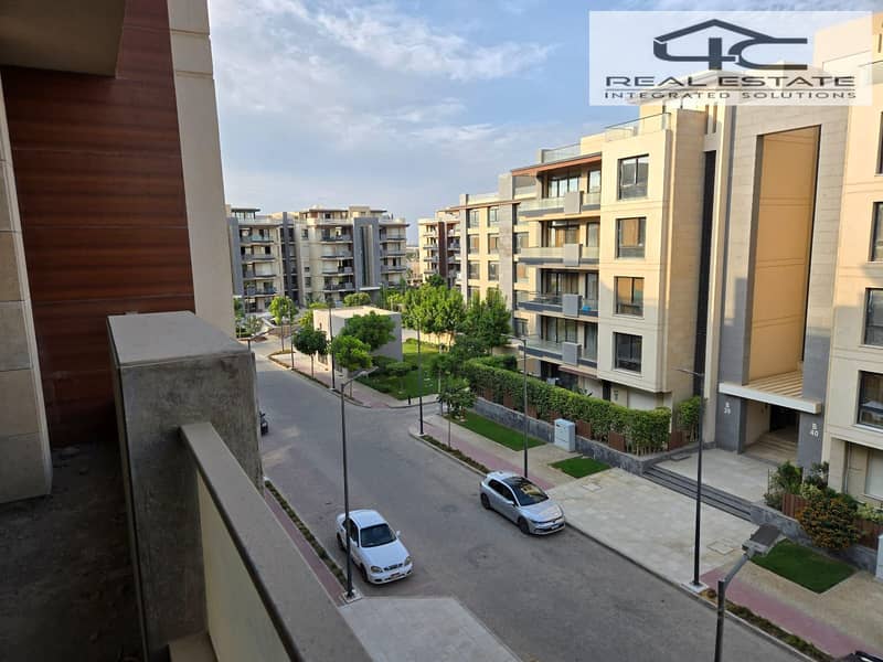 9 WhatsApp_Image_2025-04-25_at_9.07. 32_AM_Omar_Ezzeldin. jpeg