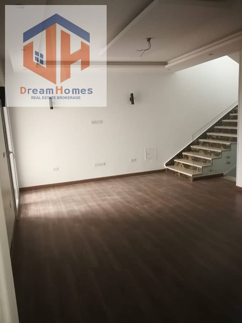 2 e38eee6f-e01d-4667-b283-2dae7f5733d9. jpg