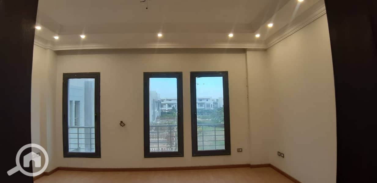 5 d38d8e72-5b38-4eaf-a351-c327144ec72f. jpg