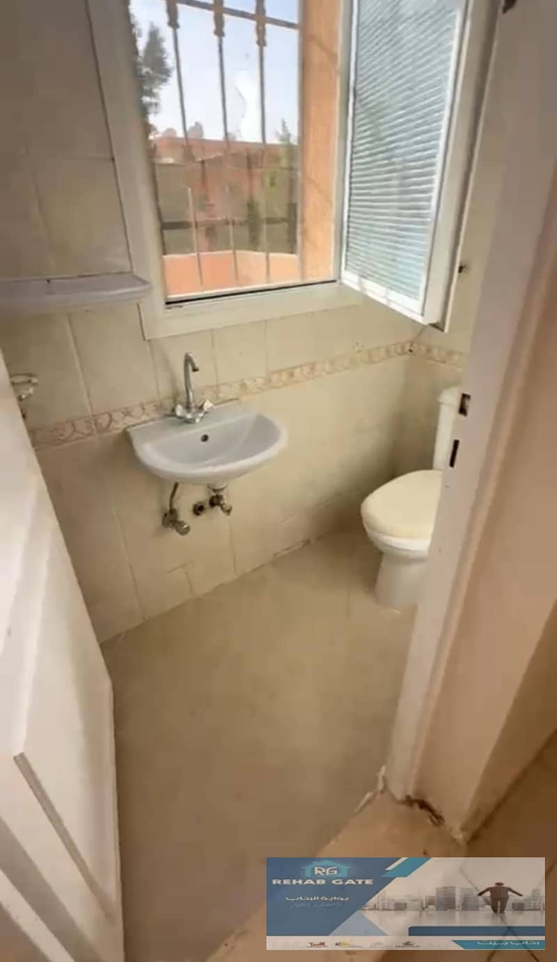 3 19e67539-bb01-46f0-a6cb-c68f5e9767f3. jpg