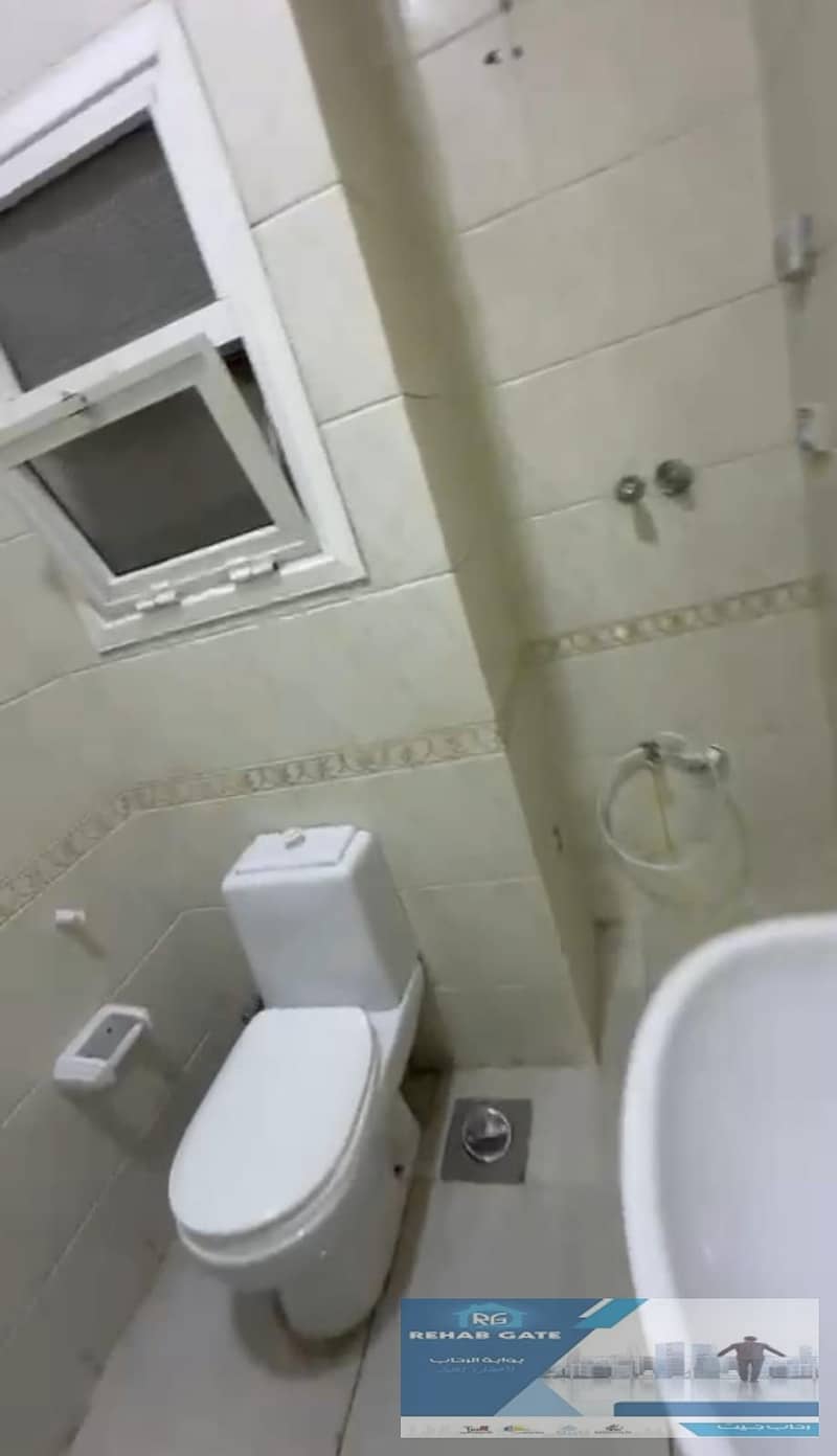 4 19f5be24-6f46-46fb-87fb-0e833684642f. jpg