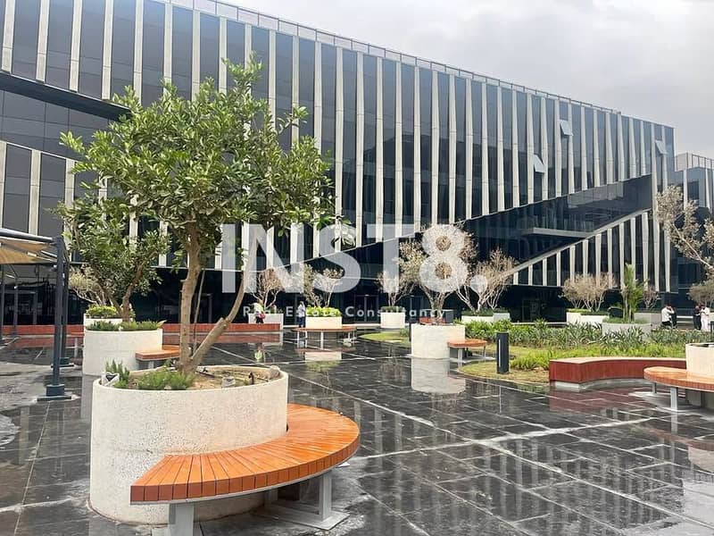 9 547643507_4062104174043765_9125736936771878010_n. jpg