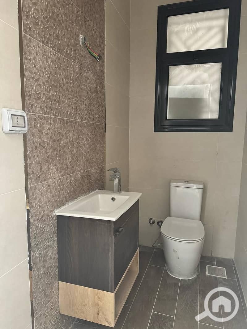 15 WhatsApp Image 2026-01-28 at 15.40. 50. jpeg