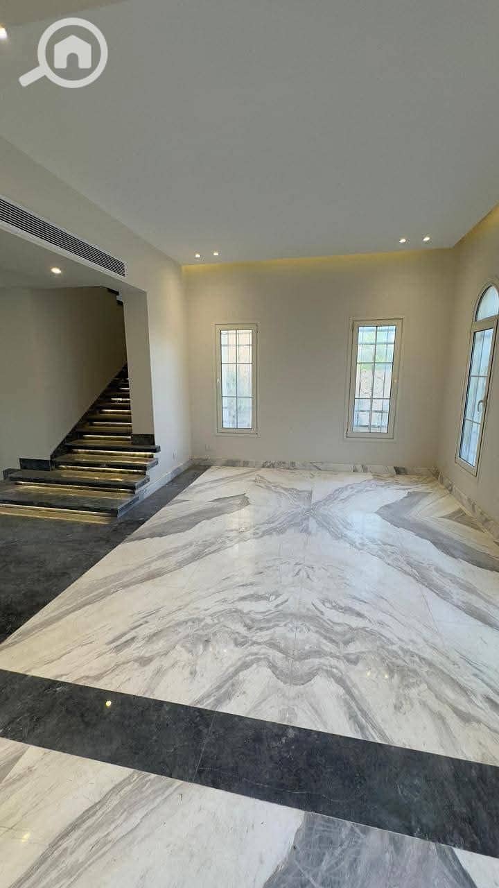 5 6f3039ad-26e8-4cdb-accd-ce2ac6b64d8e. jpeg