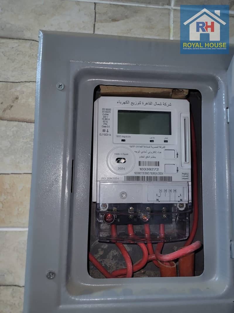 10 48b907b3-a26c-42b9-9a00-be3d6c7a7f42. jpg