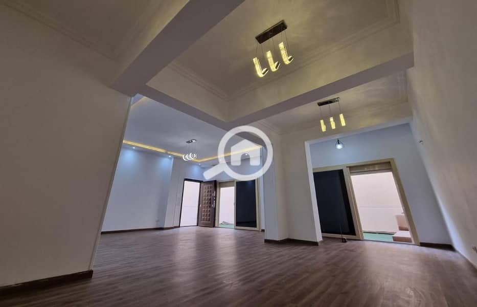 4 WhatsApp-Image-2025-08-21-at-5.24. 06-PM. jpg