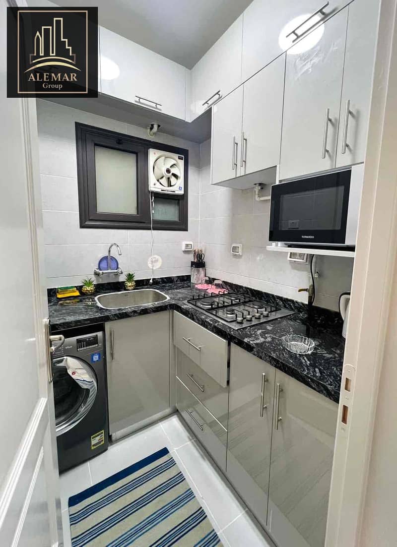 6 5d5d491b-b19d-4ae0-a763-af980f61f40b. jpg