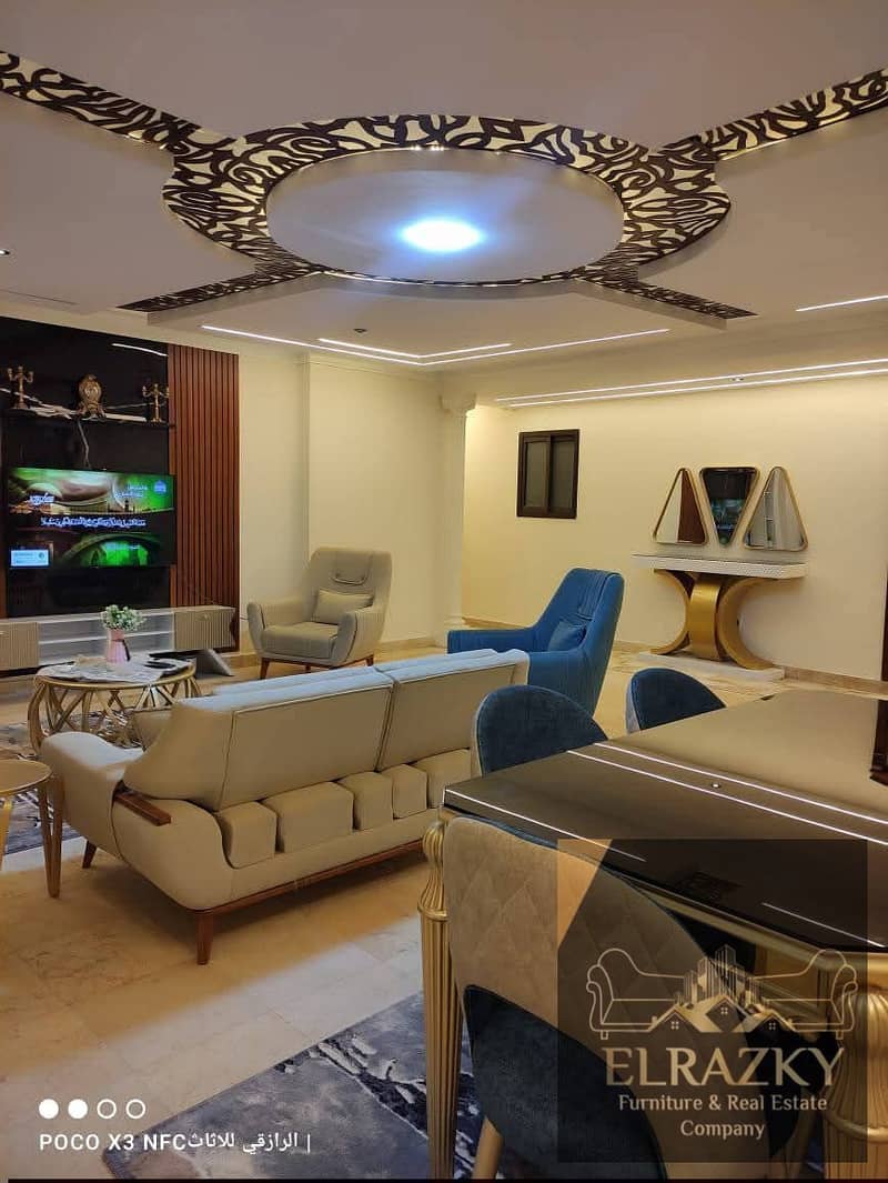 3 dec6a763-f37b-43ce-992b-9160e4e252f0. jpg