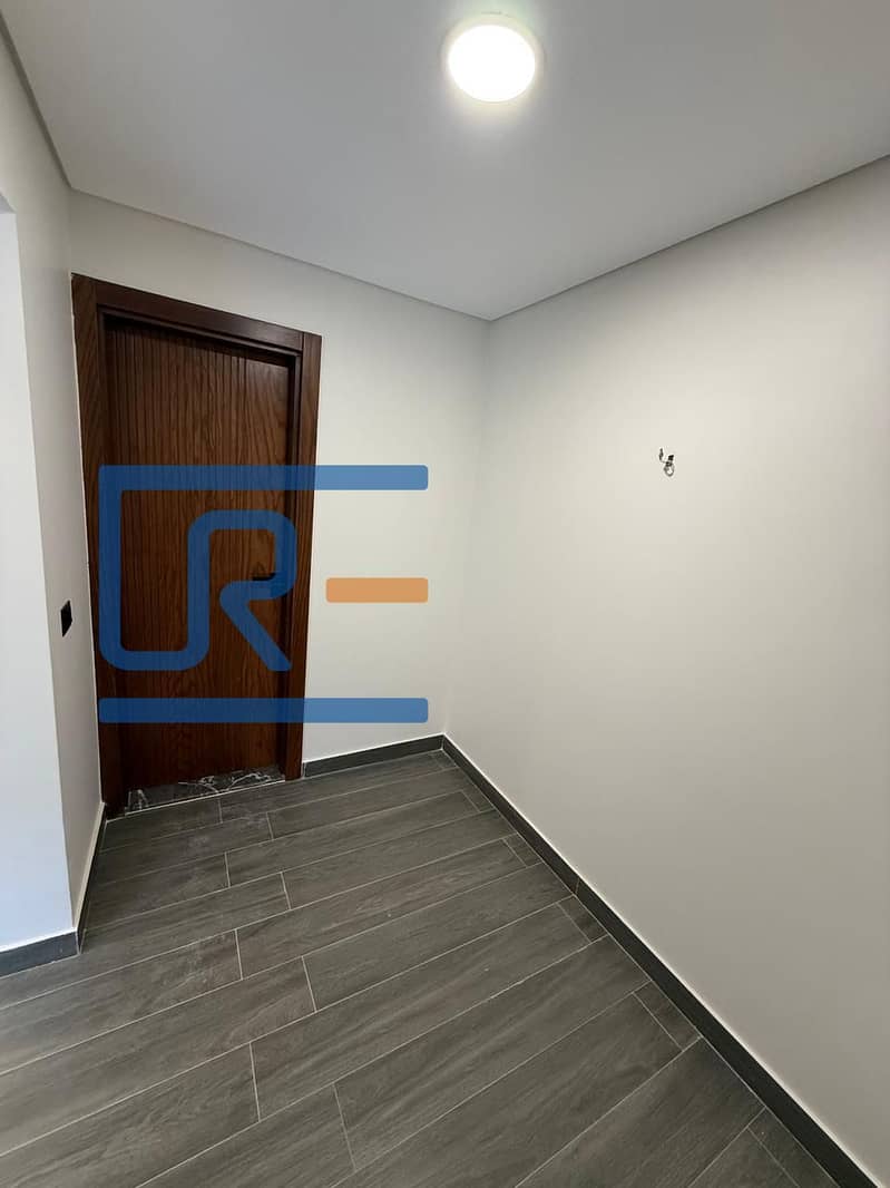 4 WhatsApp Image 2026-01-15 at 6.02. 20 PM. jpeg