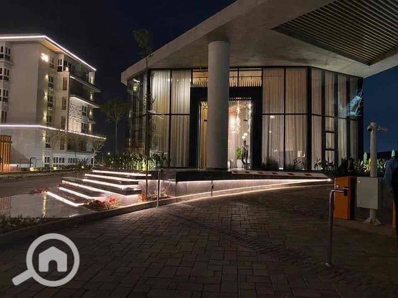 7 bbcd544d-ee58-4cf9-8f54-b6803be1d8dc. jpg