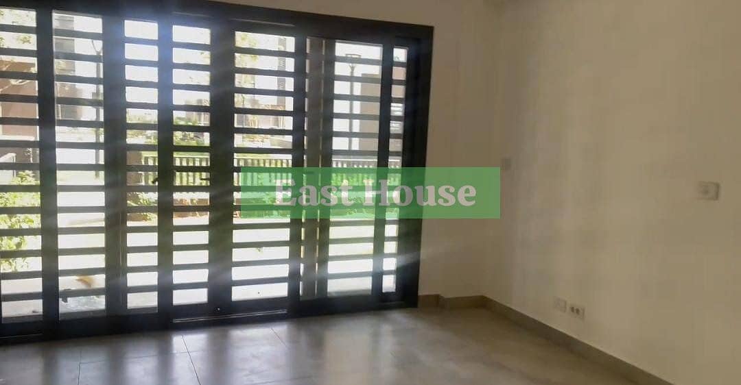 4 1d0642c2-ed57-4d1c-a14a-36a04b674ee2. jpg