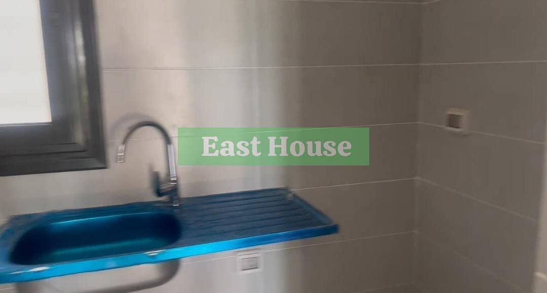 8 bf527e7f-9da5-478e-a22c-94f94a4a1770. jpg