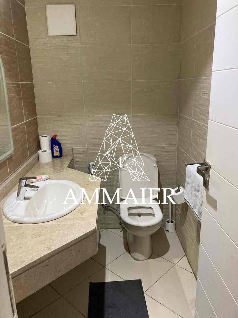 4 e04a0a5b-2f63-4181-8d39-96d3fa866767. jpg