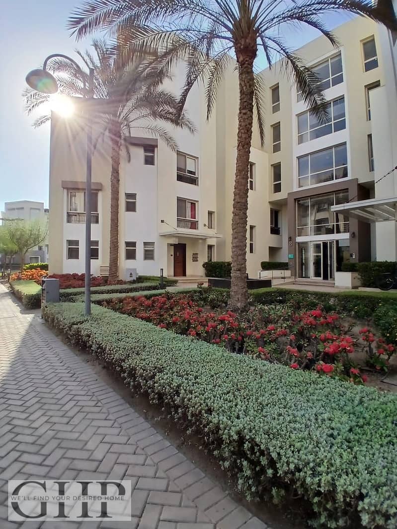 11 73df9b96-35a5-4e2c-9cc0-ddec622ec4b4. jpg