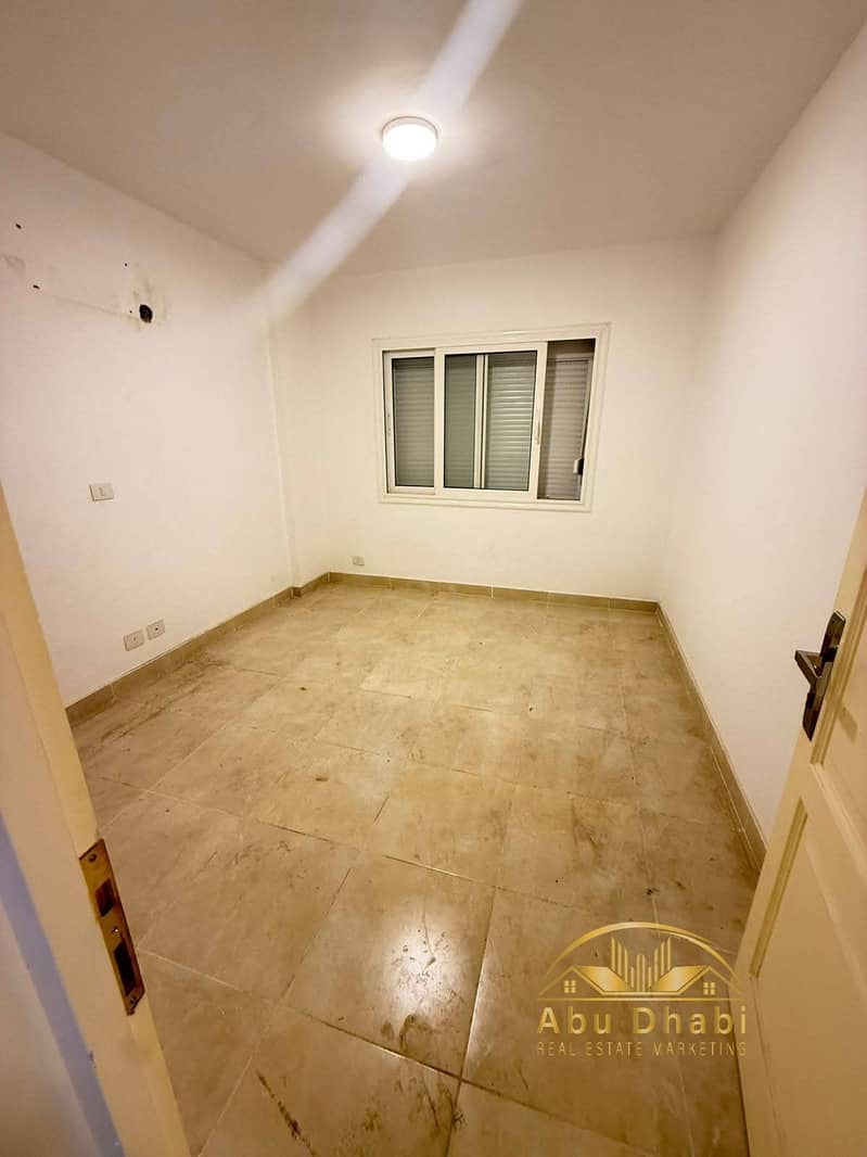 4 cb299faa-1717-44a1-b215-73d32e596da8. jpg