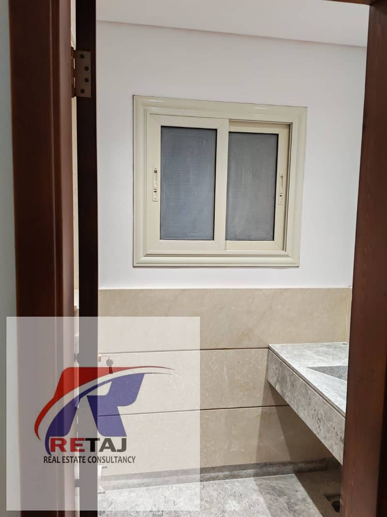 8 72d03c74-6c5c-4e40-b58a-5669d0c0a6cb. jpg