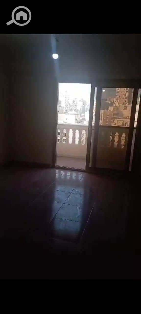 4 d8f6cdb1-c120-4c5b-8cff-264465a13188. jpg