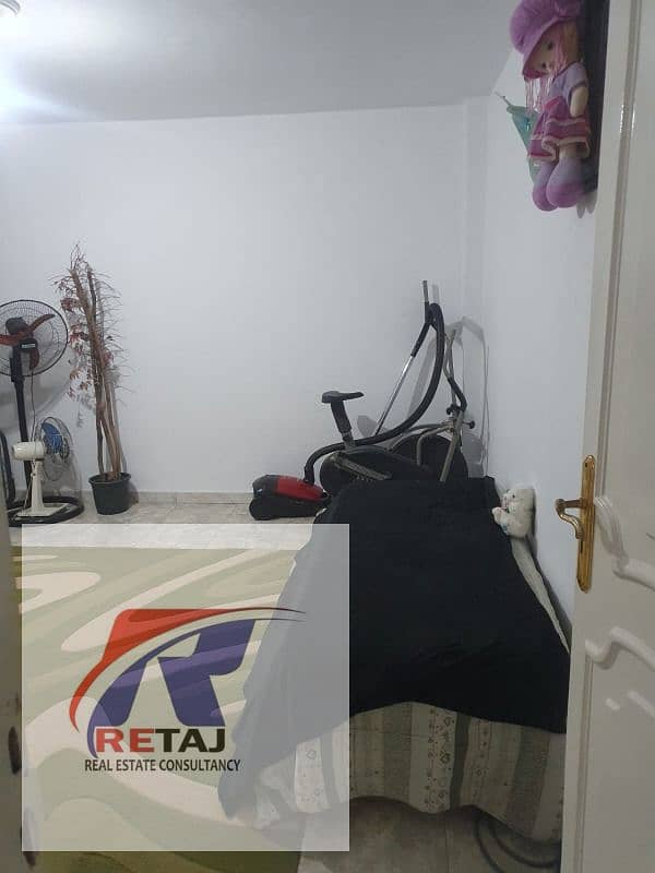 9 63fb4574-d1dd-4da4-ab5e-b4ce52a8c123. jpg