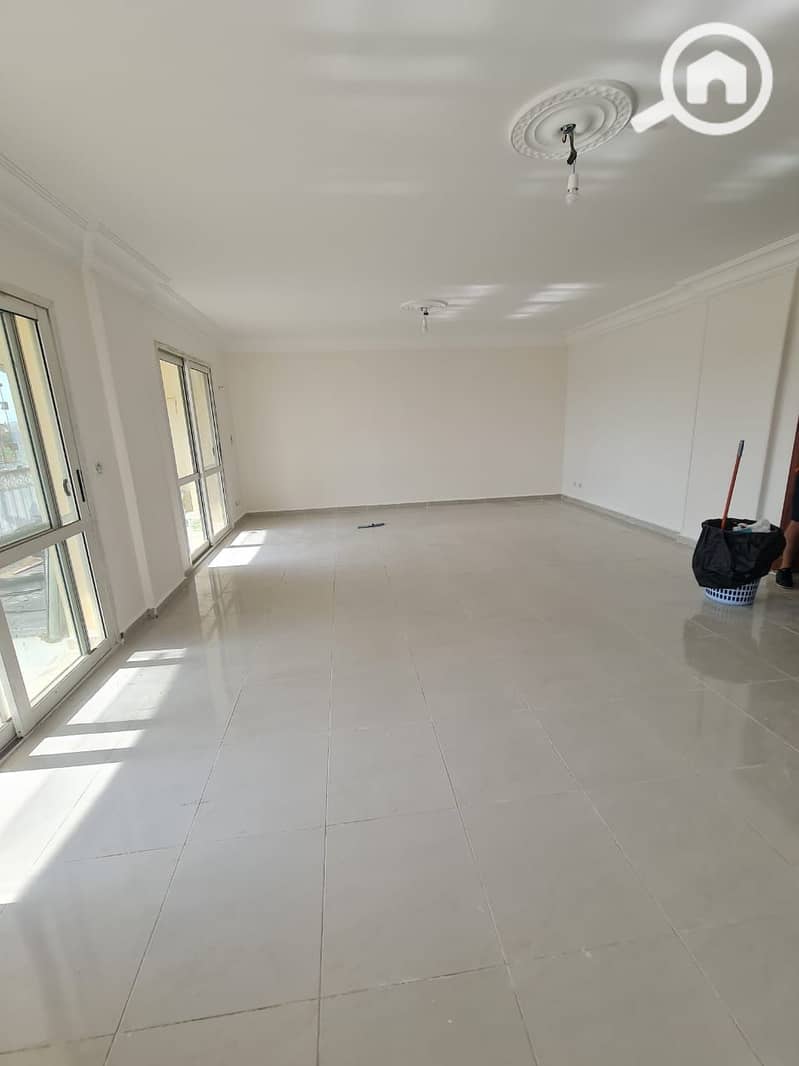 6 b9a02426-76ad-445c-940e-1b09ed566bc5. jpg