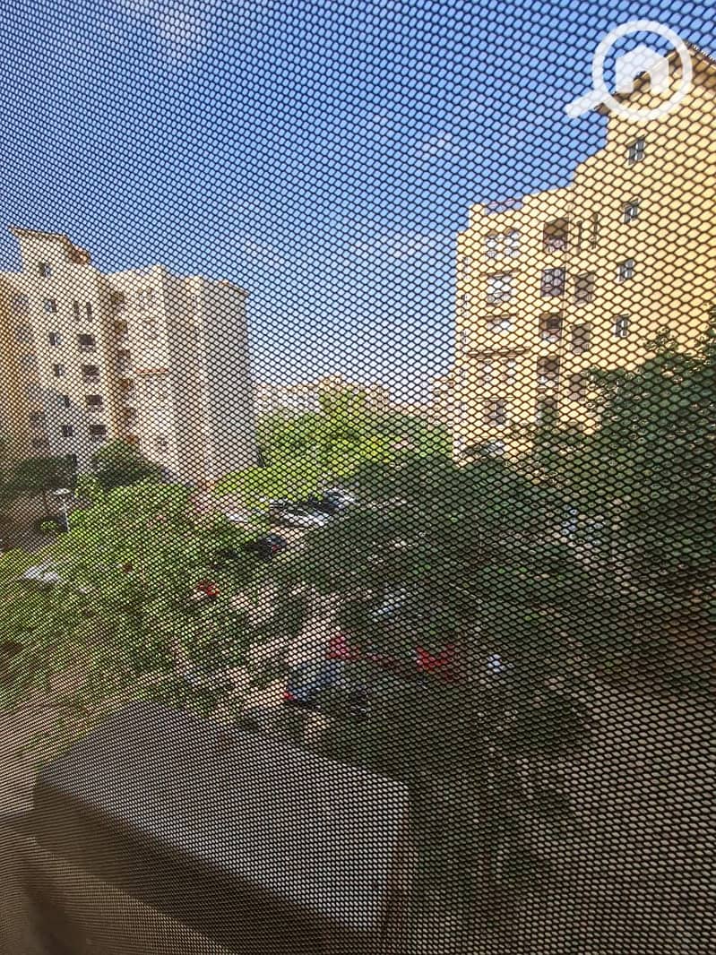 12 b06af6f6-729b-479f-9bab-576bf362e389. jpg