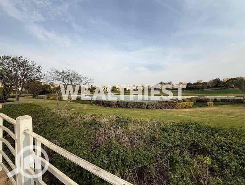 9 cb8906e9-869e-4b51-8179-588e5c02ee45. jpg