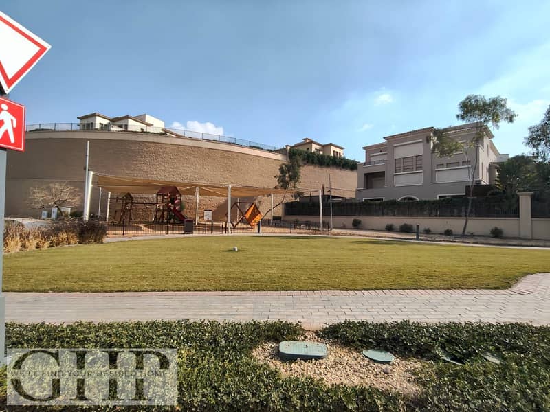 6 4bbc8a58-5bfa-4e63-83e7-47d157ce811d. jpg