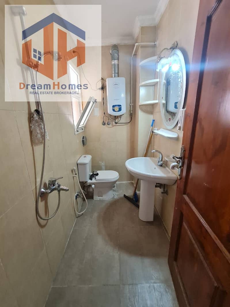 8 9241d281-9fc5-43ed-99b3-7c8a7b7eb413. jpg