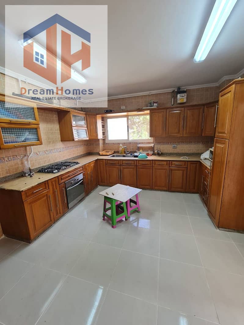 9 b7fbcd1b-2f18-4e17-8762-8edc5930f27c. jpg