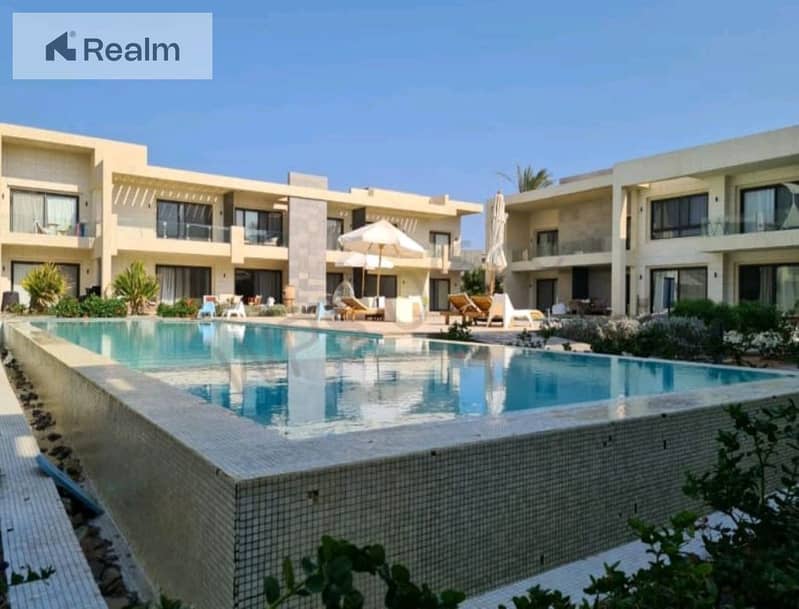 4 8b50b5ca-39b0-499e-b3d7-813594df5701. jpg