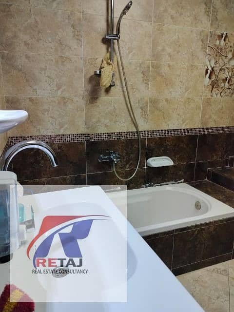 4 8460e5e7-256d-462a-938c-c8d2b6b19e81. jpg