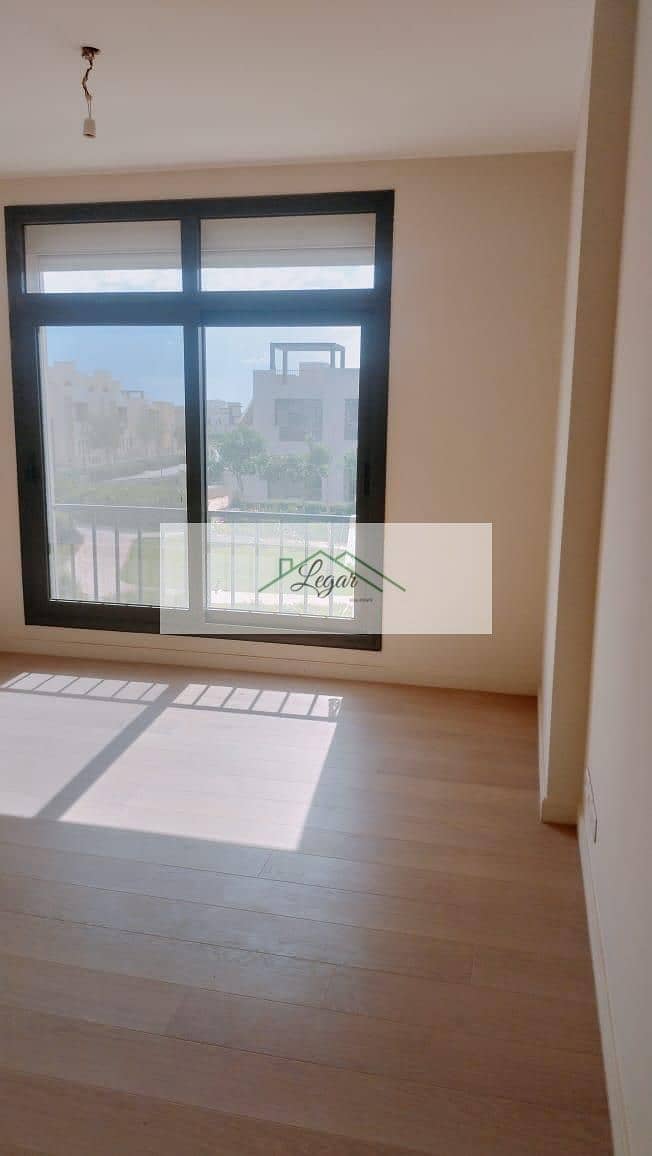 4 8cd070d2-c296-4248-bf82-429cbf57d56c. jpg