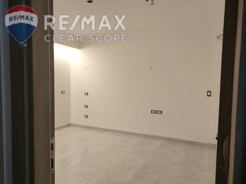 6 c516622c-096c-4d33-a142-4ed7b3951bc6. jpg