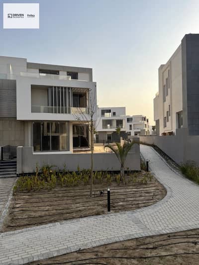 فیلا 3 غرف نوم للبيع في 6 أكتوبر، الجيزة - IMG-20251112-WA0071. jpg