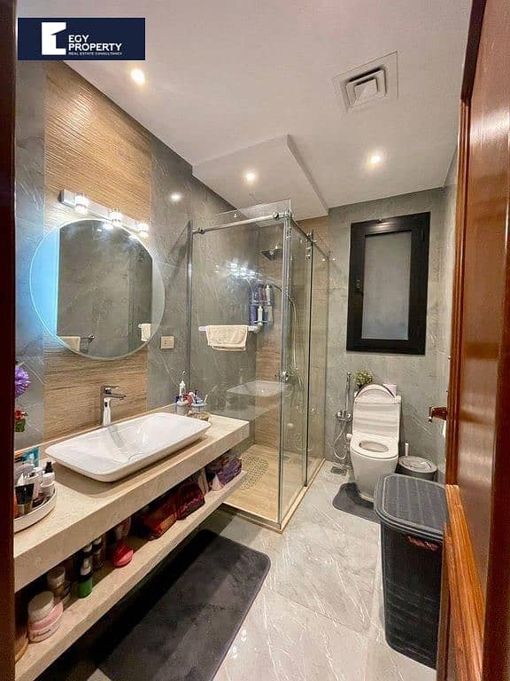 5 _files_01694318-06ea-4e70-8898-7794a35f2832. jpg