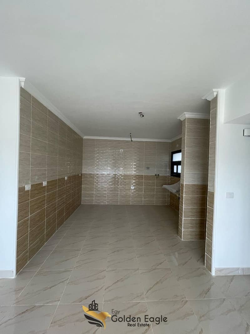 5 4183096c-7cd3-4777-b3aa-a33ec0f51ed1. jpeg