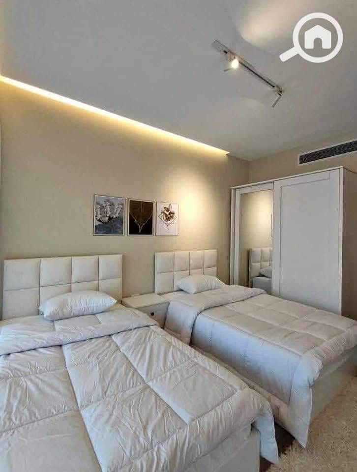 8 487921704_122206408706112557_4818477630503440322_n. jpg